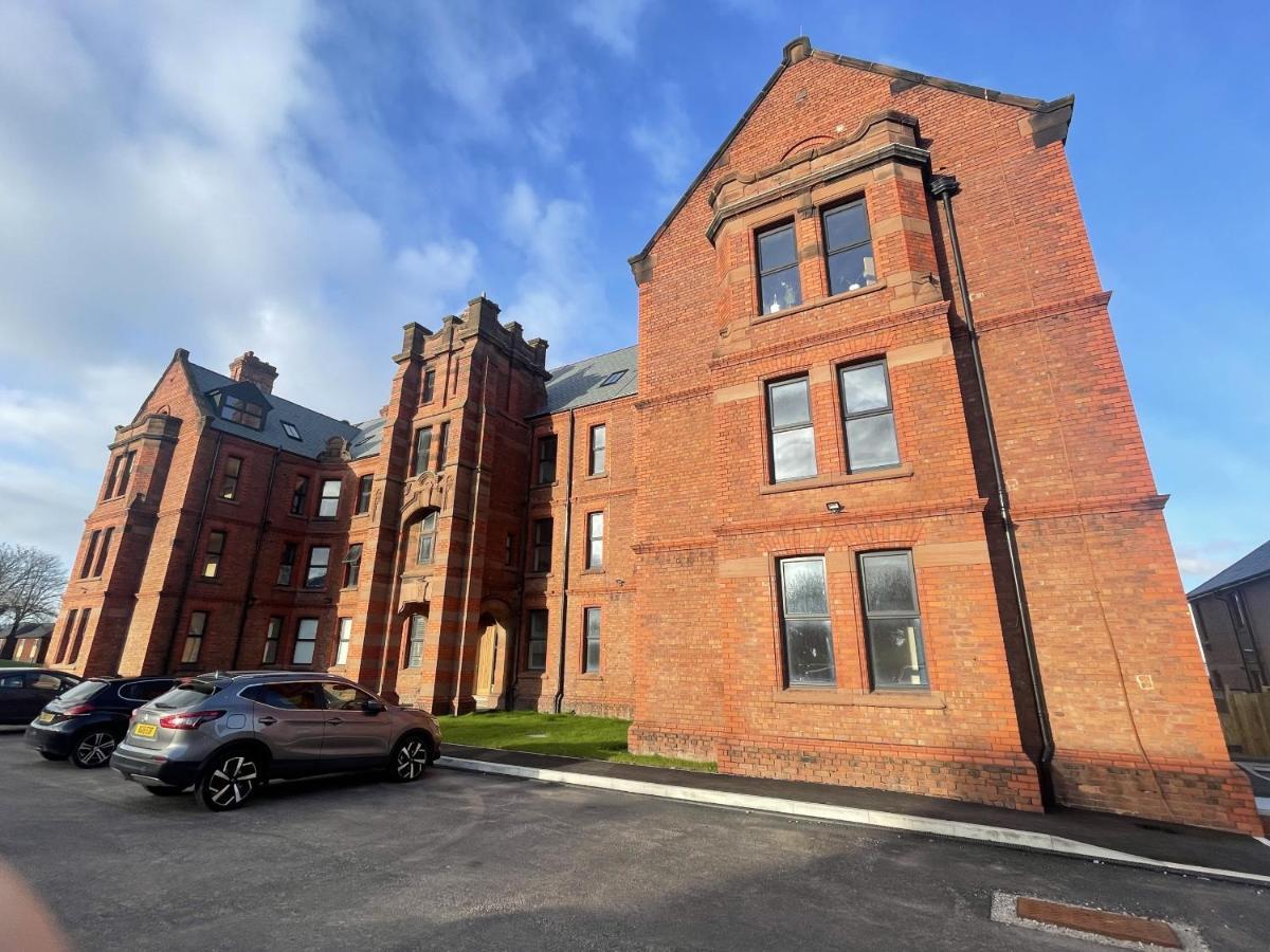Gibson Manor Apartments Wallasey Exterior foto
